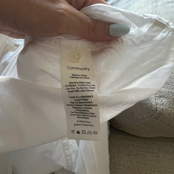 Aritzia Community white button down shirt - Picture 3 of 4